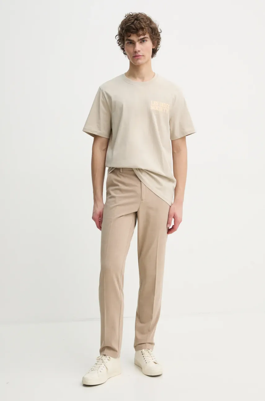 Хлопковая футболка Les Deux мужская цвет бежевый с принтом LDM101213 Хлопковая футболка Les Deux мужская цвет бежевый с принтом LDM101213