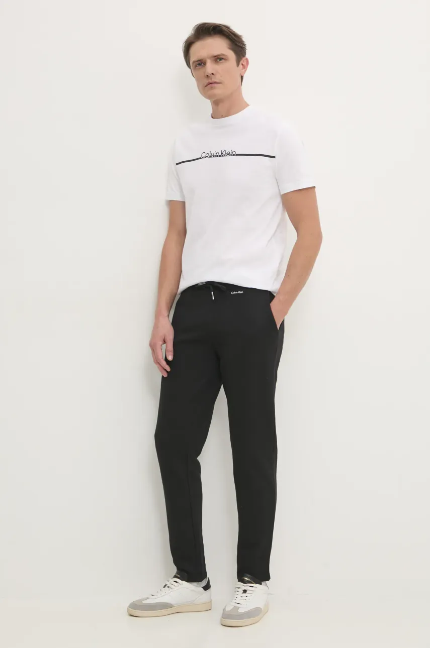 Хлопковая футболка Calvin Klein мужская цвет белый с принтом K10K113802 Хлопковая футболка Calvin Klein мужская цвет белый с принтом K10K113802