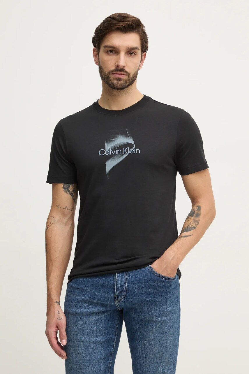 Levně Tričko Calvin Klein černá barva, s potiskem, K10K114353