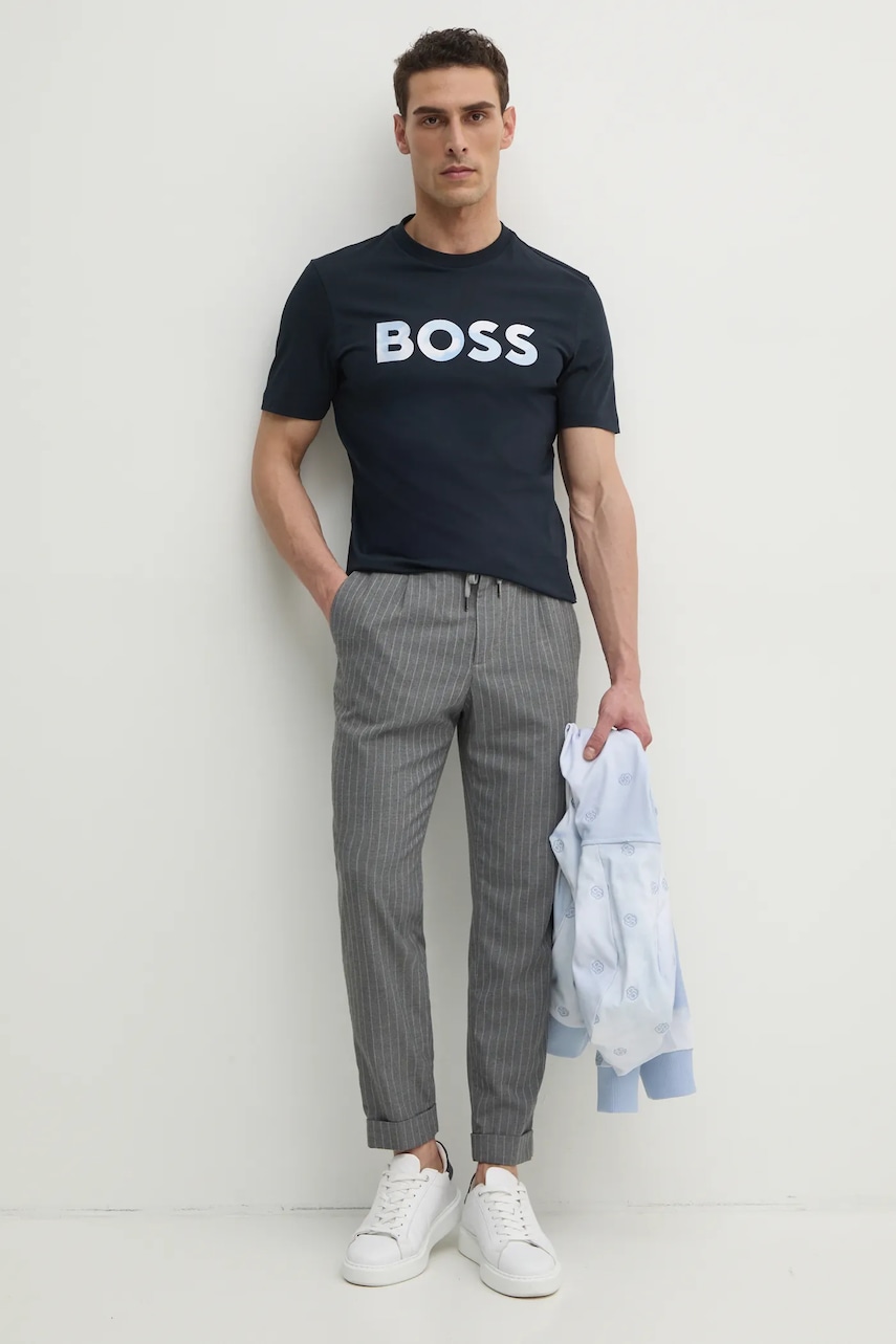 Хлопковая футболка BOSS мужская цвет синий с аппликацией 50531309 Хлопковая футболка BOSS мужская цвет синий с аппликацией 50531309
