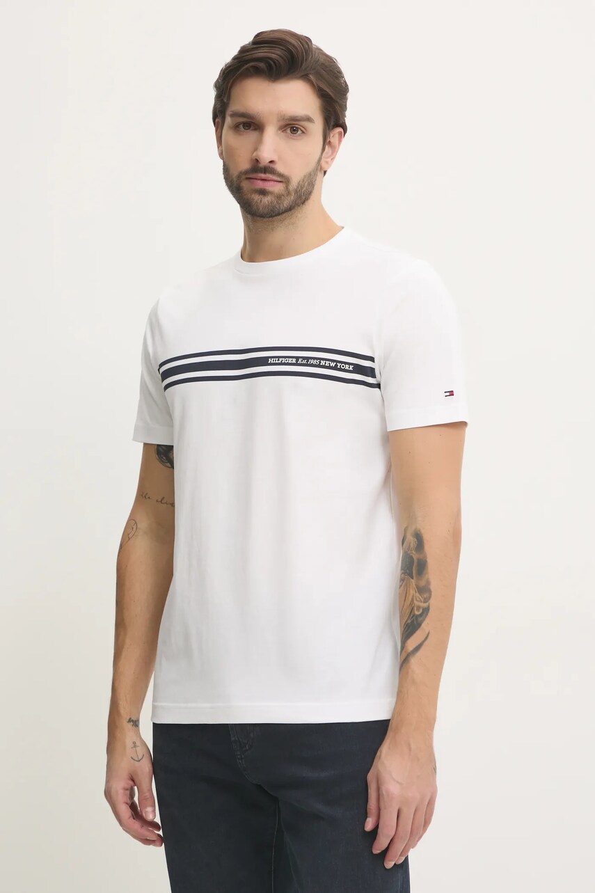 Levně Bavlněné tričko Tommy Hilfiger bílá barva, s potiskem, MW0MW37443