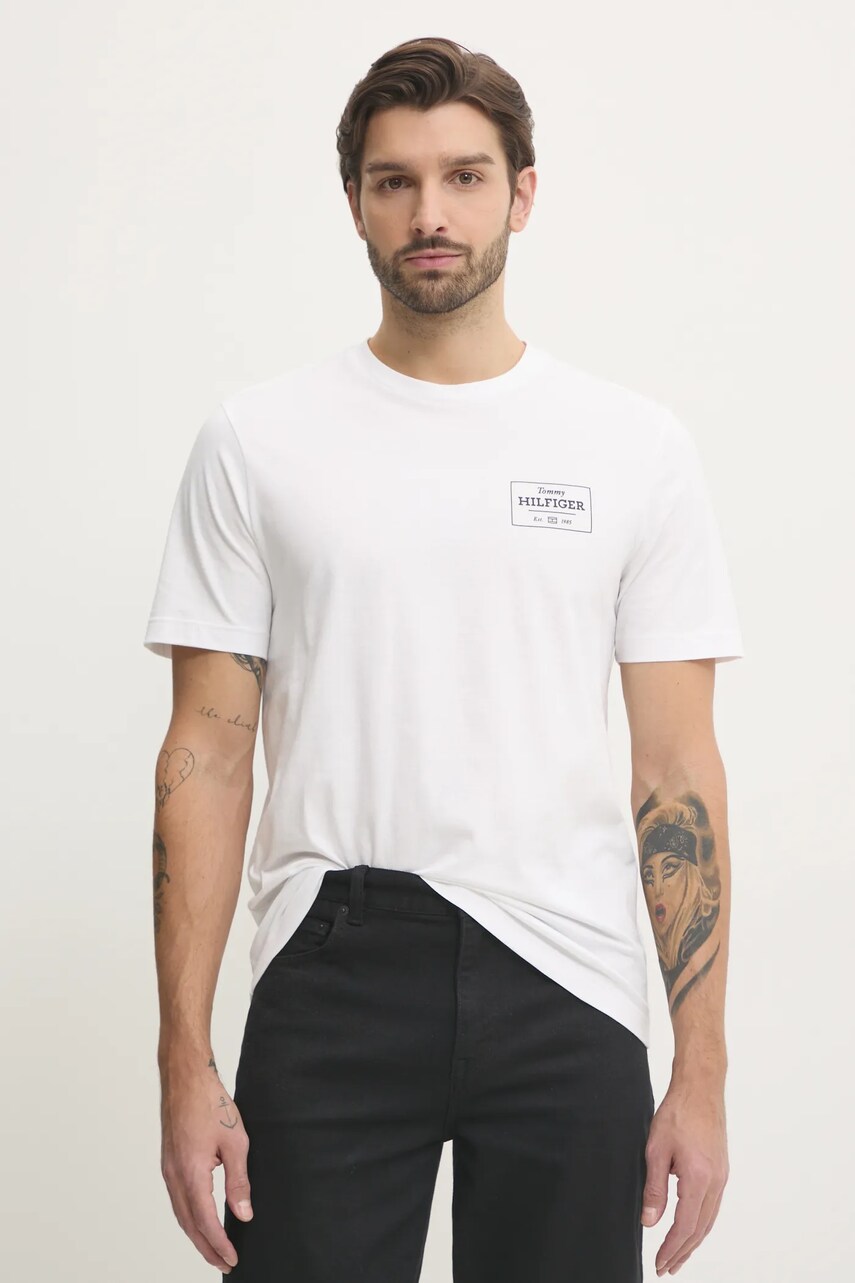 Levně Bavlněné tričko Tommy Hilfiger bílá barva, s potiskem, MW0MW37454