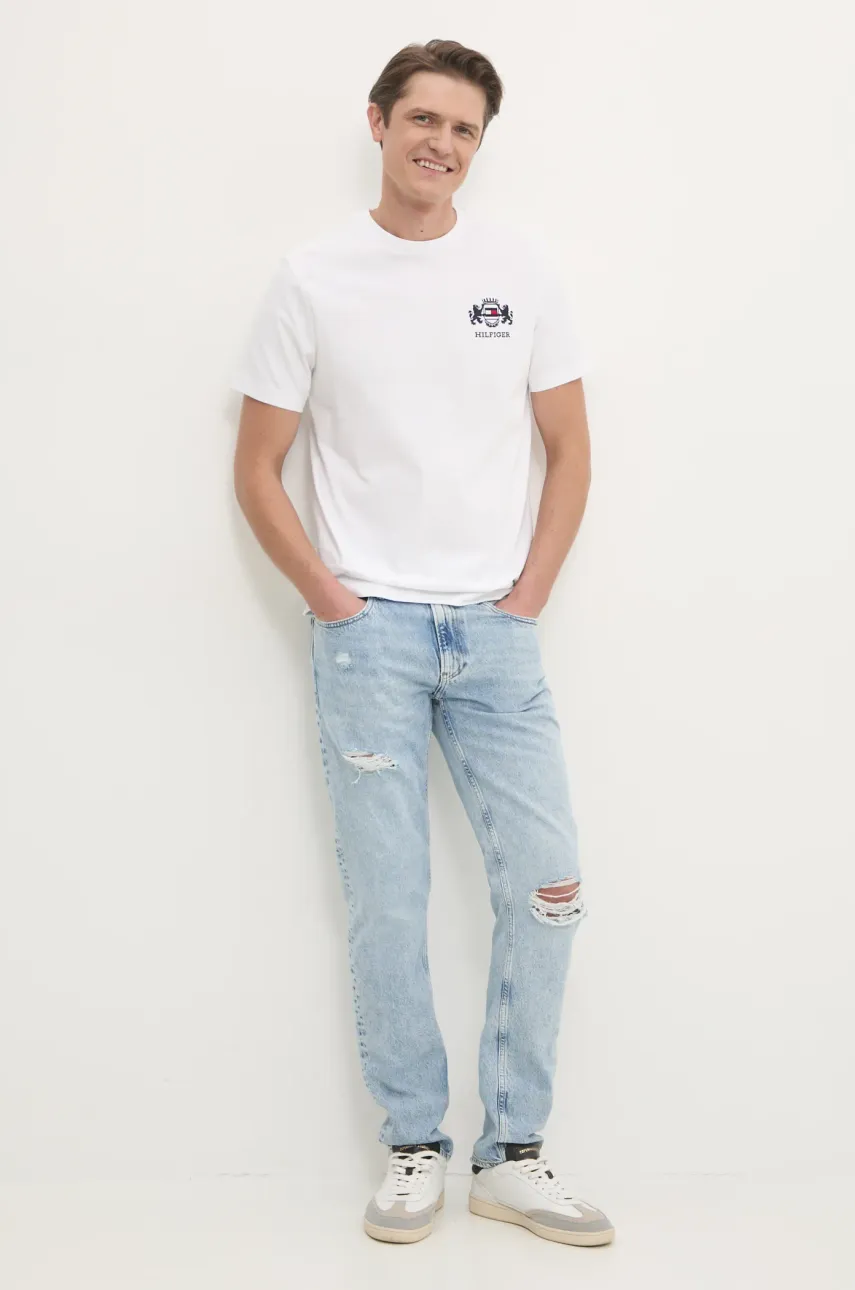 Футболка Tommy Hilfiger мужская цвет белый с принтом MW0MW38076 Футболка Tommy Hilfiger мужская цвет белый с принтом MW0MW38076