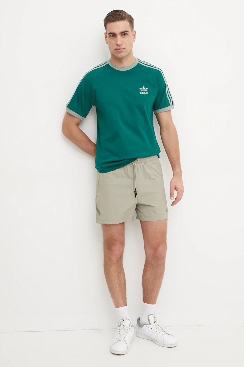 Хлопковая футболка adidas Originals 3-Stripes мужская цвет зелёный узорная JN7017 Хлопковая футболка adidas Originals 3-Stripes мужская цвет зелёный узорная JN7017