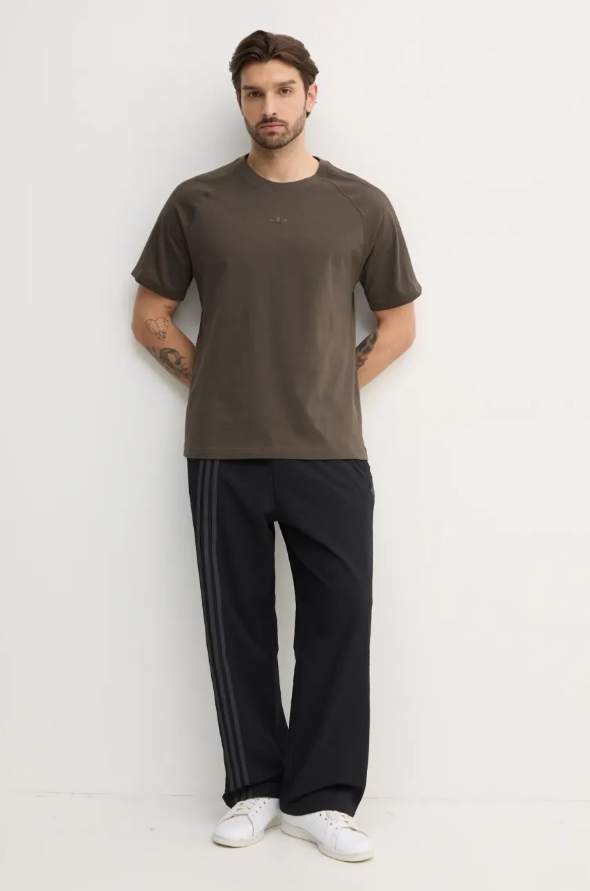 Хлопковая футболка adidas Originals Essential мужские цвет зелёный однотонная JD3276 Хлопковая футболка adidas Originals Essential мужские цвет зелёный однотонная JD3276