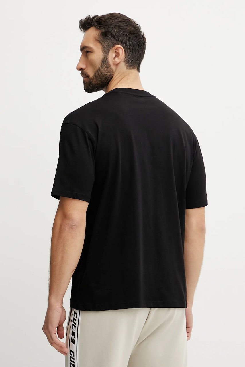 Хлопковая футболка Guess SURON мужская цвет чёрный с аппликацией Z5RI10 I3Z14 Хлопковая футболка Guess SURON мужская цвет чёрный с аппликацией Z5RI10 I3Z14