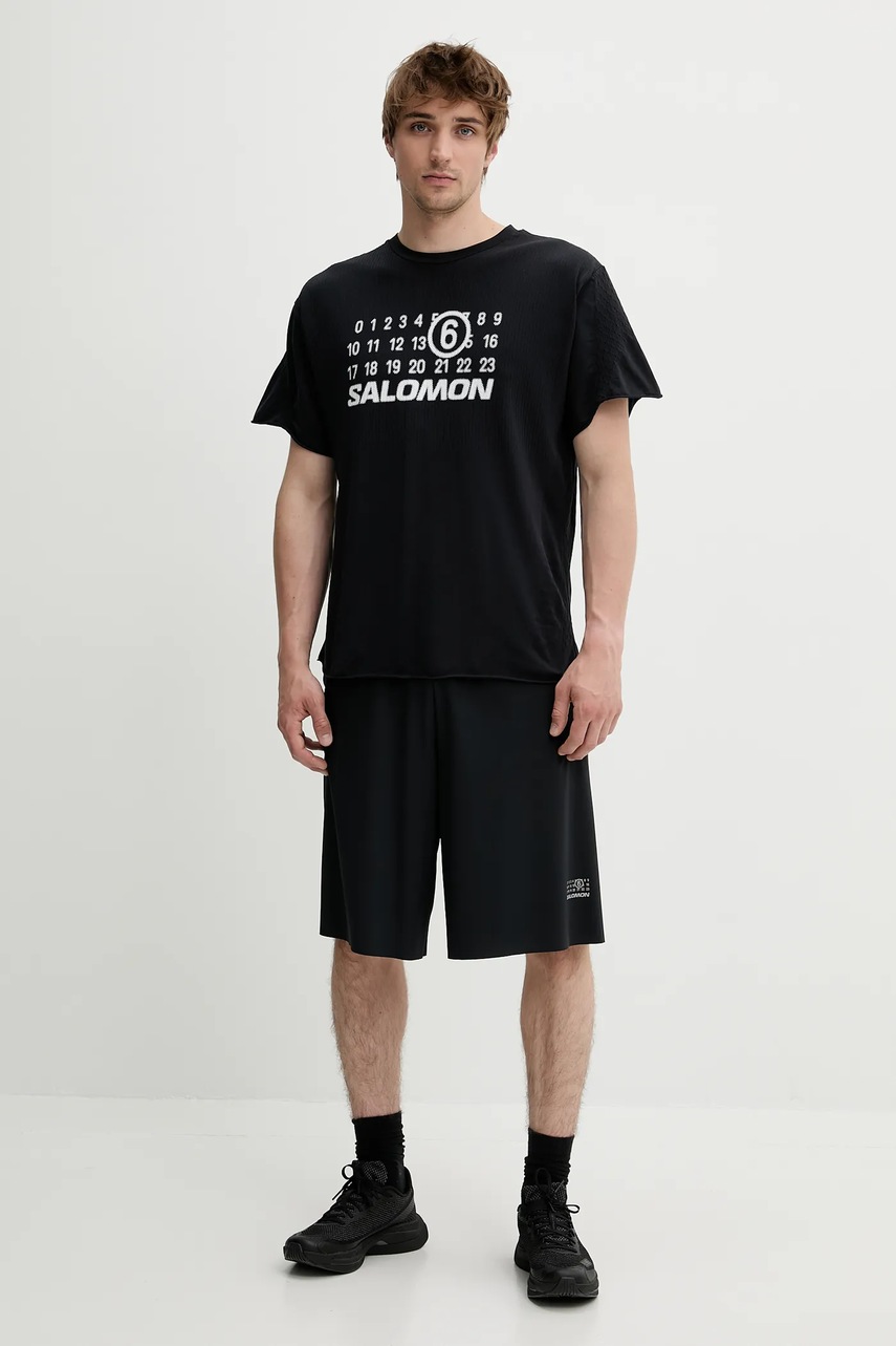 Футболка MM6 Maison Margiela x Salomon цвет чёрный с принтом SH0GC0051