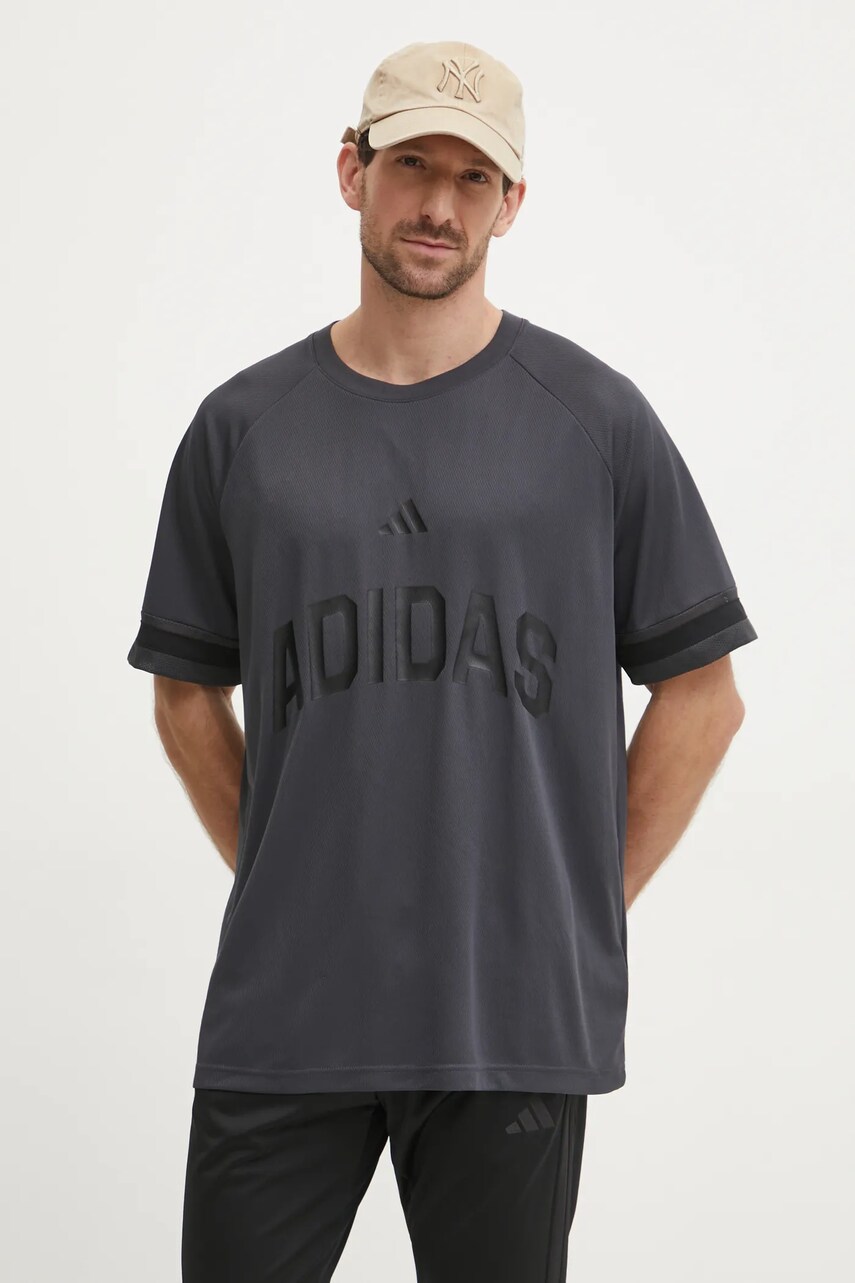 adidas tricou US Sports bărbați, culoarea gri, cu imprimeu, JD8097