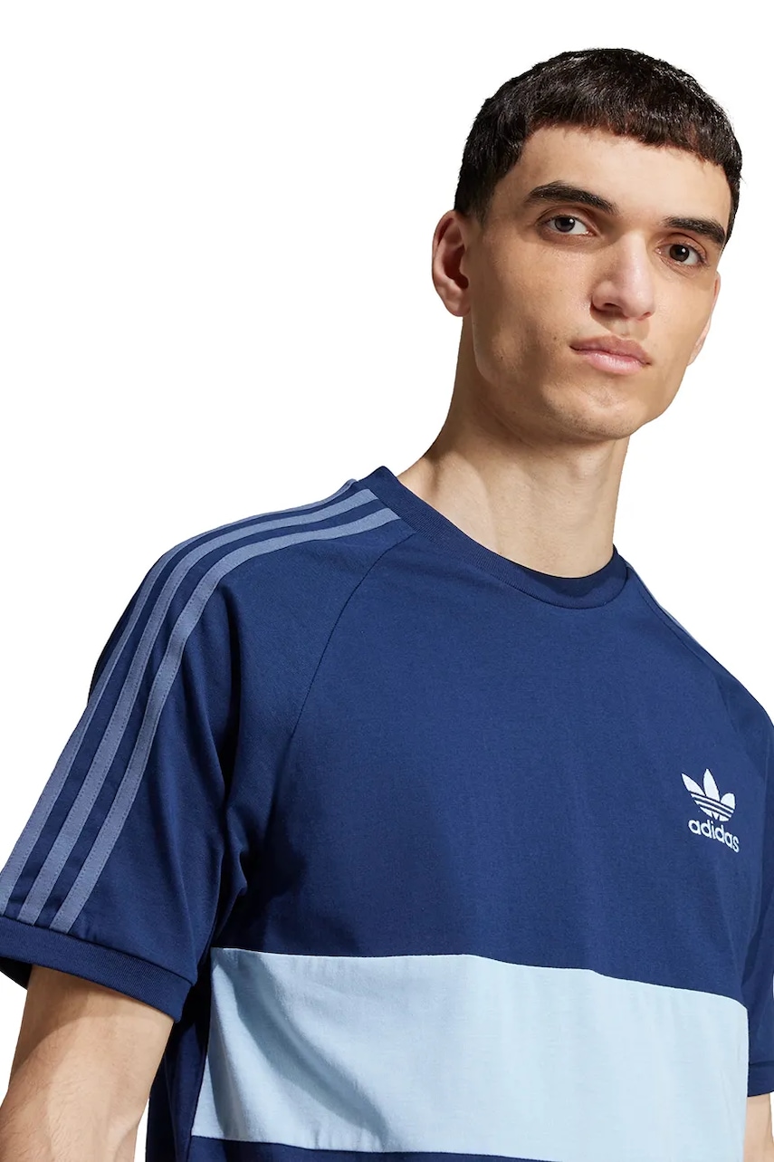 Хлопковая футболка adidas Originals 3-Stripes Panel мужская цвет синий с аппликацией JD4276 Хлопковая футболка adidas Originals 3-Stripes Panel мужская цвет синий с аппликацией JD4276