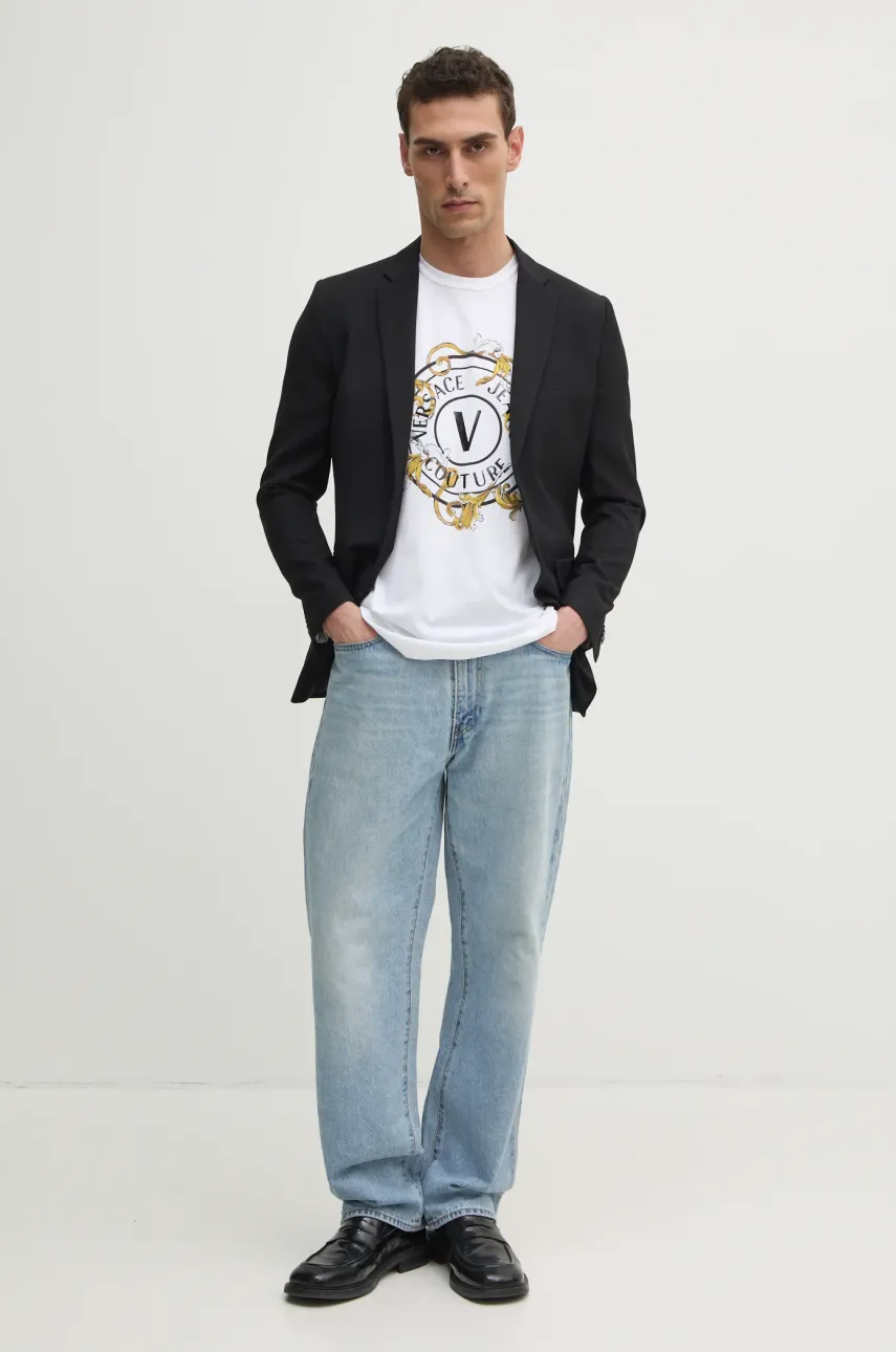 Хлопковая футболка Versace Jeans Couture мужская цвет белый с принтом 78GAHC01 CJ01C Хлопковая футболка Versace Jeans Couture мужская цвет белый с принтом 78GAHC01 CJ01C