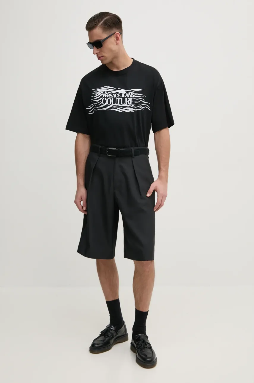 Хлопковая футболка Versace Jeans Couture мужская цвет чёрный с аппликацией 78GAH6L1 J0001 Хлопковая футболка Versace Jeans Couture мужская цвет чёрный с аппликацией 78GAH6L1 J0001