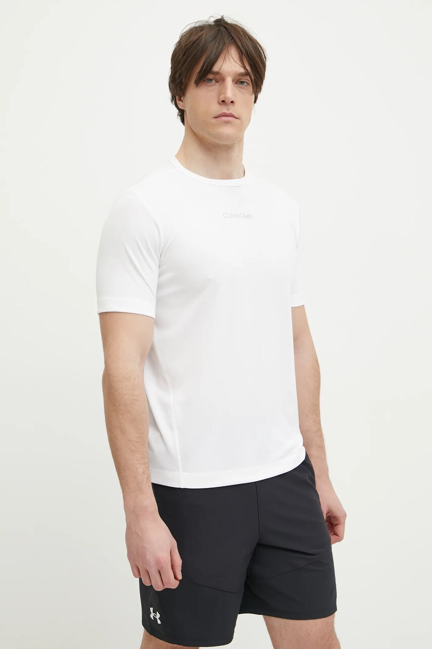 Levně Tréninkové tričko Calvin Klein Performance bílá barva, LVGMS5K159