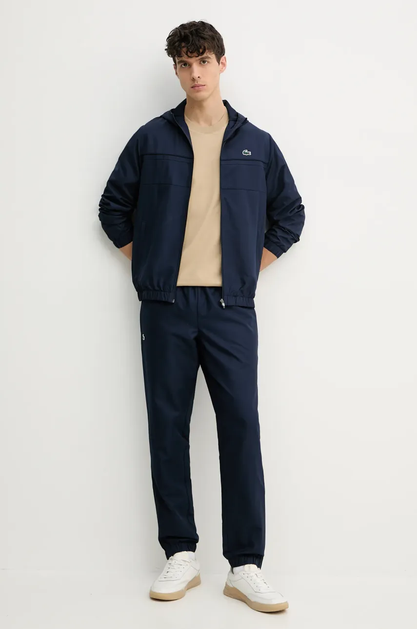 Хлопковая футболка Lacoste мужская цвет бежевый с аппликацией TH0027 Хлопковая футболка Lacoste мужская цвет бежевый с аппликацией TH0027