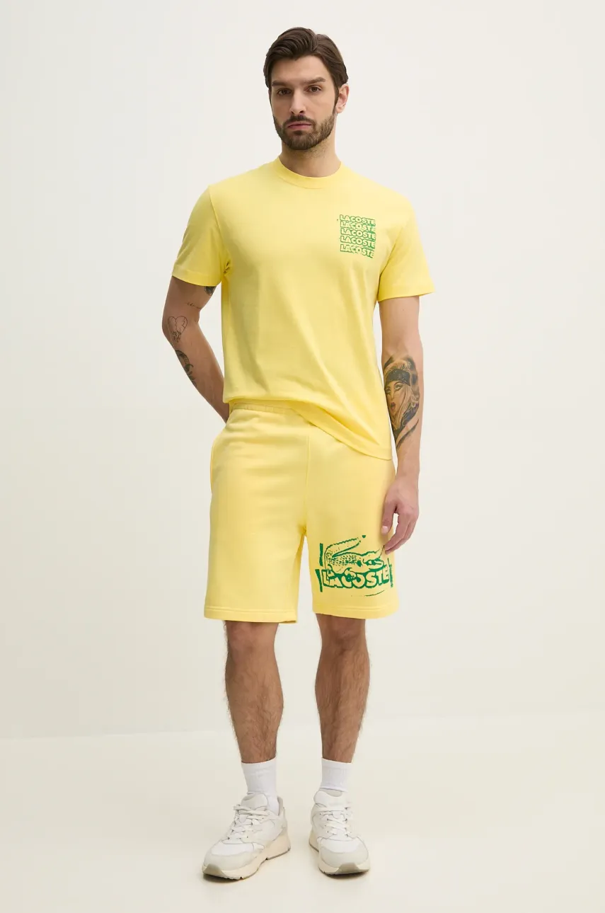 Хлопковая футболка Lacoste мужская цвет жёлтый с принтом TH0288 Хлопковая футболка Lacoste мужская цвет жёлтый с принтом TH0288