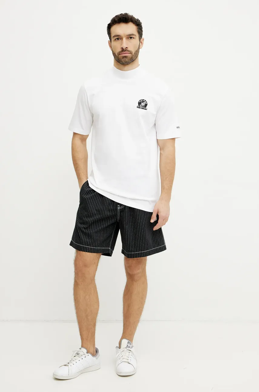 Хлопковая футболка adidas Originals GRFX TEE мужская цвет белый с аппликацией JC8367 Хлопковая футболка adidas Originals GRFX TEE мужская цвет белый с аппликацией JC8367