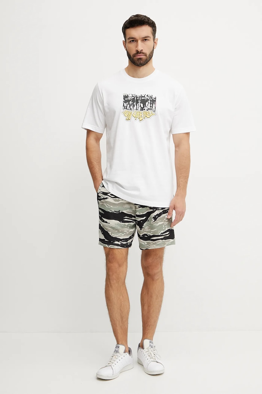 Футболка adidas Originals Q12 TS Crowd мужская цвет белый с принтом JP2668 Футболка adidas Originals Q12 TS Crowd мужская цвет белый с принтом JP2668