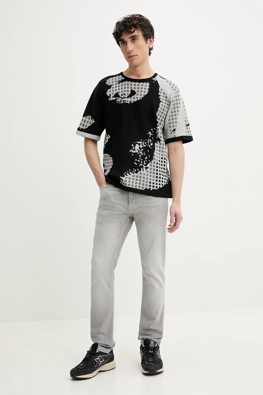 Хлопковый свитер Desigual PALERMO мужской цвет чёрный лёгкий 25SMTF06 Хлопковый свитер Desigual PALERMO мужской цвет чёрный лёгкий 25SMTF06