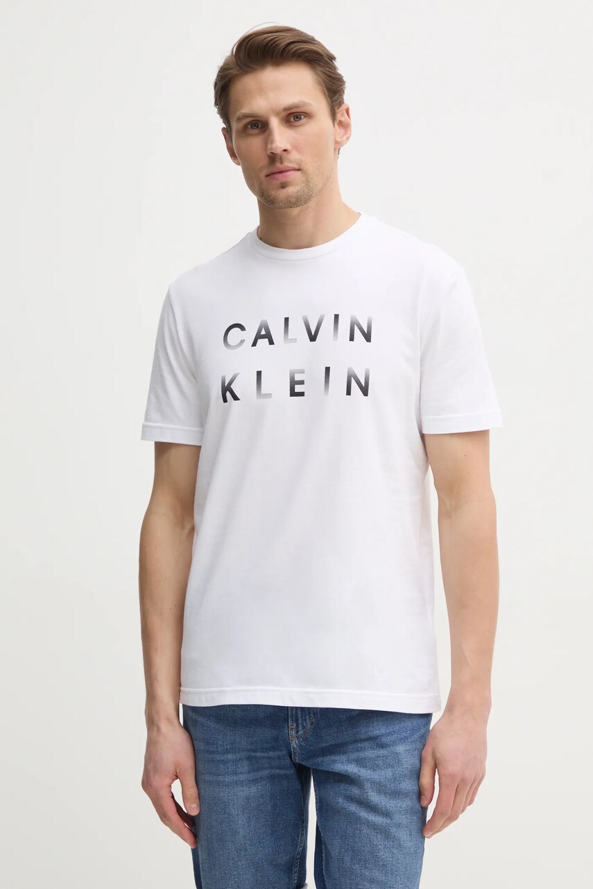 Levně Bavlněné tričko Calvin Klein bílá barva, s potiskem, K10K114156