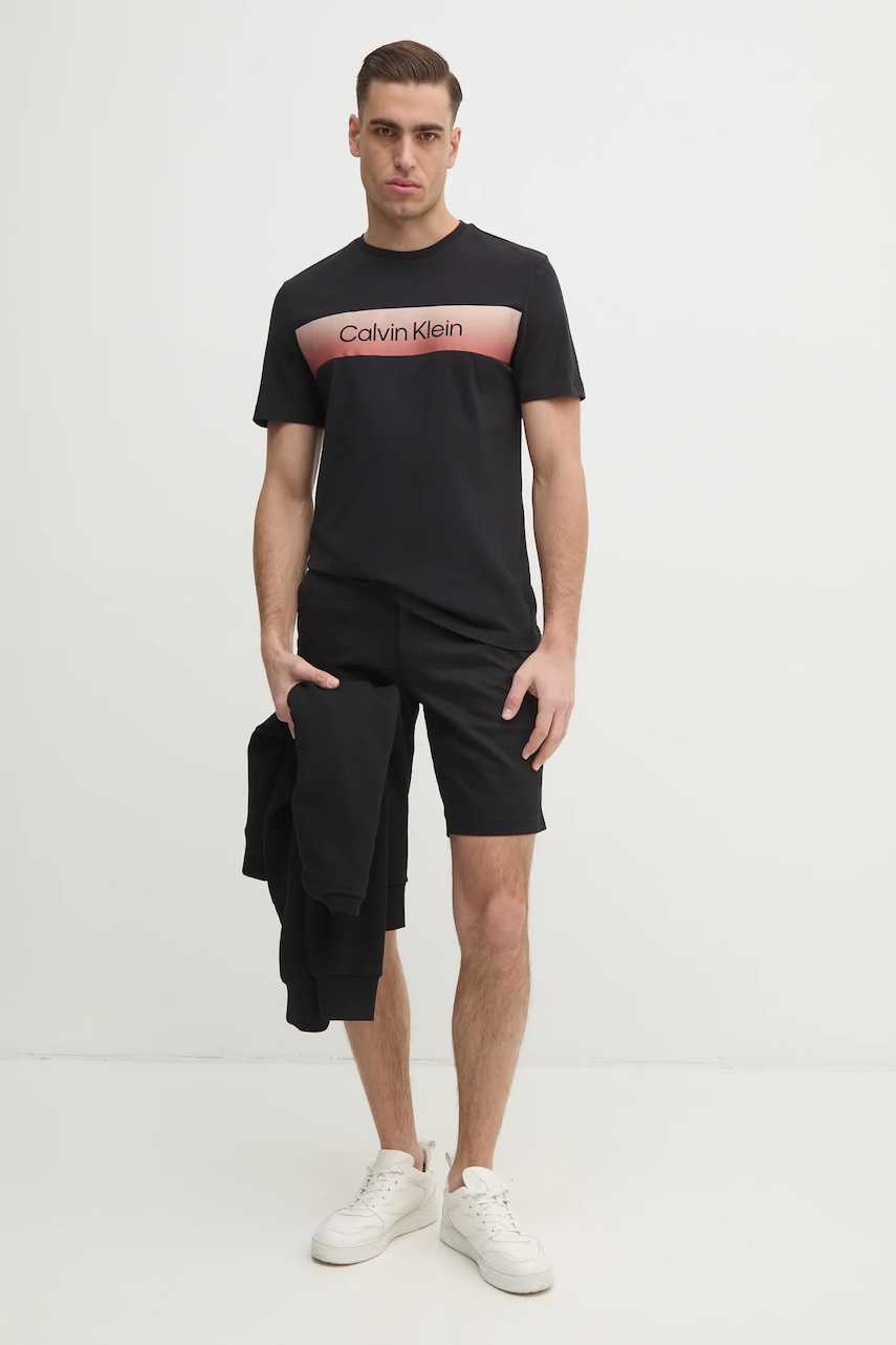 Хлопковая футболка Calvin Klein мужская цвет чёрный с принтом K10K114163 Хлопковая футболка Calvin Klein мужская цвет чёрный с принтом K10K114163