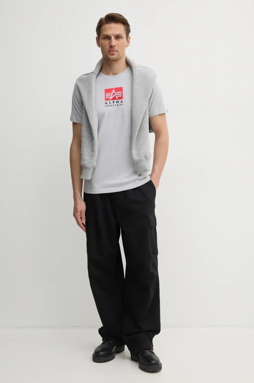 Хлопковая футболка Alpha Industries Satin Logo T мужская цвет серый с принтом 148513 Хлопковая футболка Alpha Industries Satin Logo T мужская цвет серый с принтом 148513