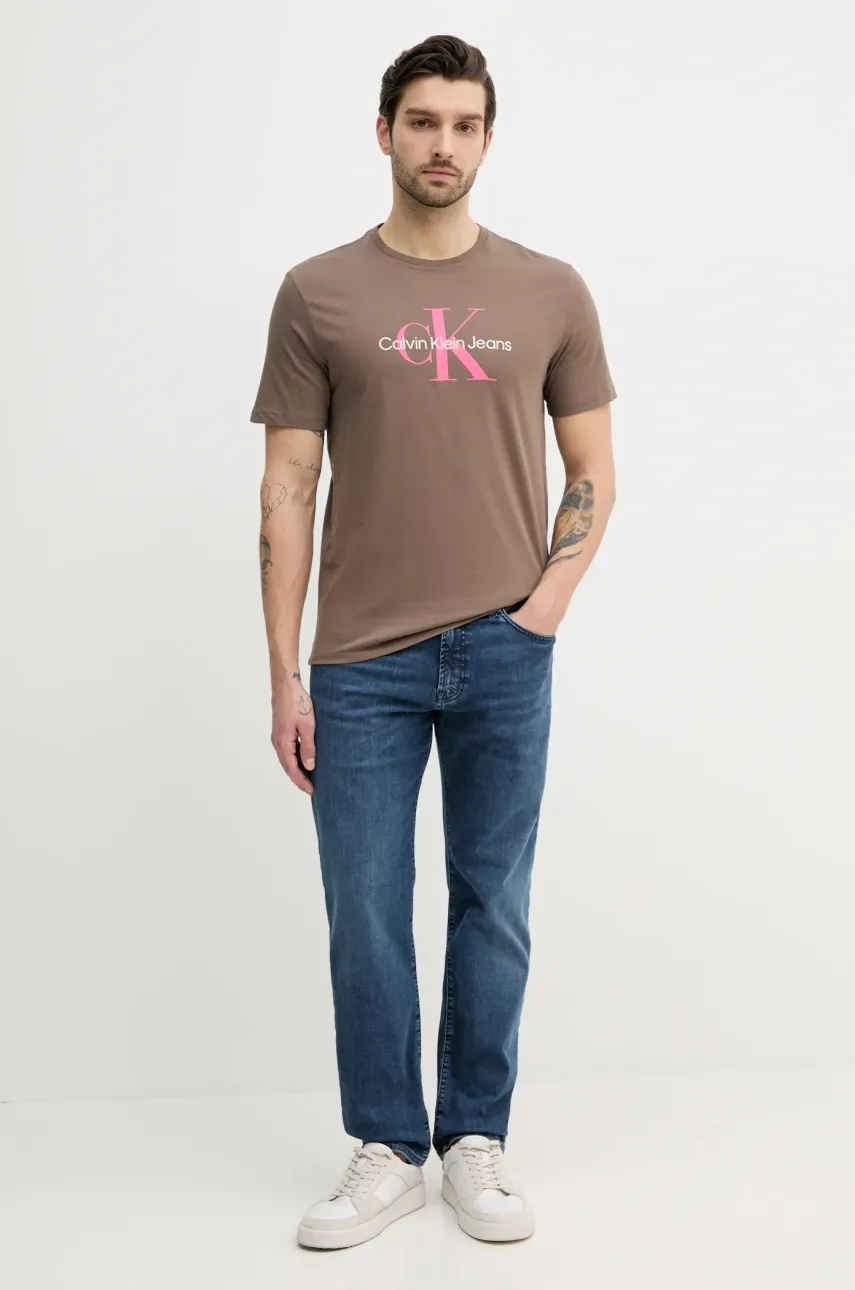 Хлопковая футболка Calvin Klein Jeans мужская цвет бежевый с принтом LV040EM286 Хлопковая футболка Calvin Klein Jeans мужская цвет бежевый с принтом LV040EM286