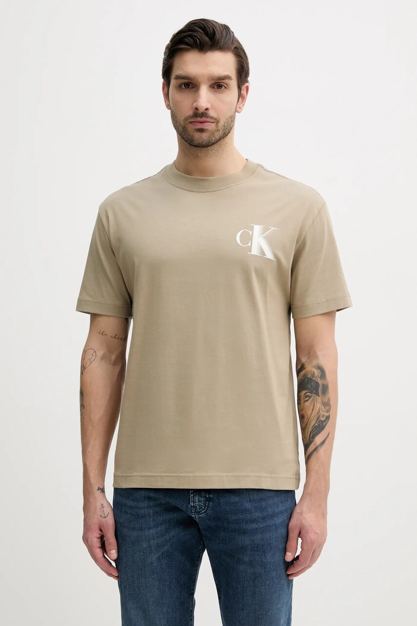 Levně Bavlněné tričko Calvin Klein Jeans béžová barva, s potiskem, J30J327475