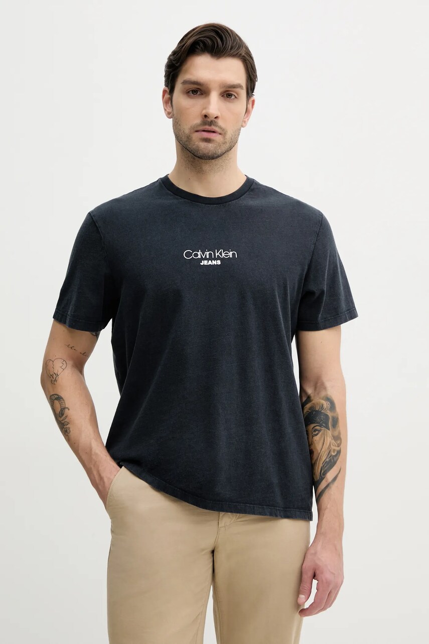 Levně Bavlněné tričko Calvin Klein Jeans tmavomodrá barva, s potiskem, LV04RB824G