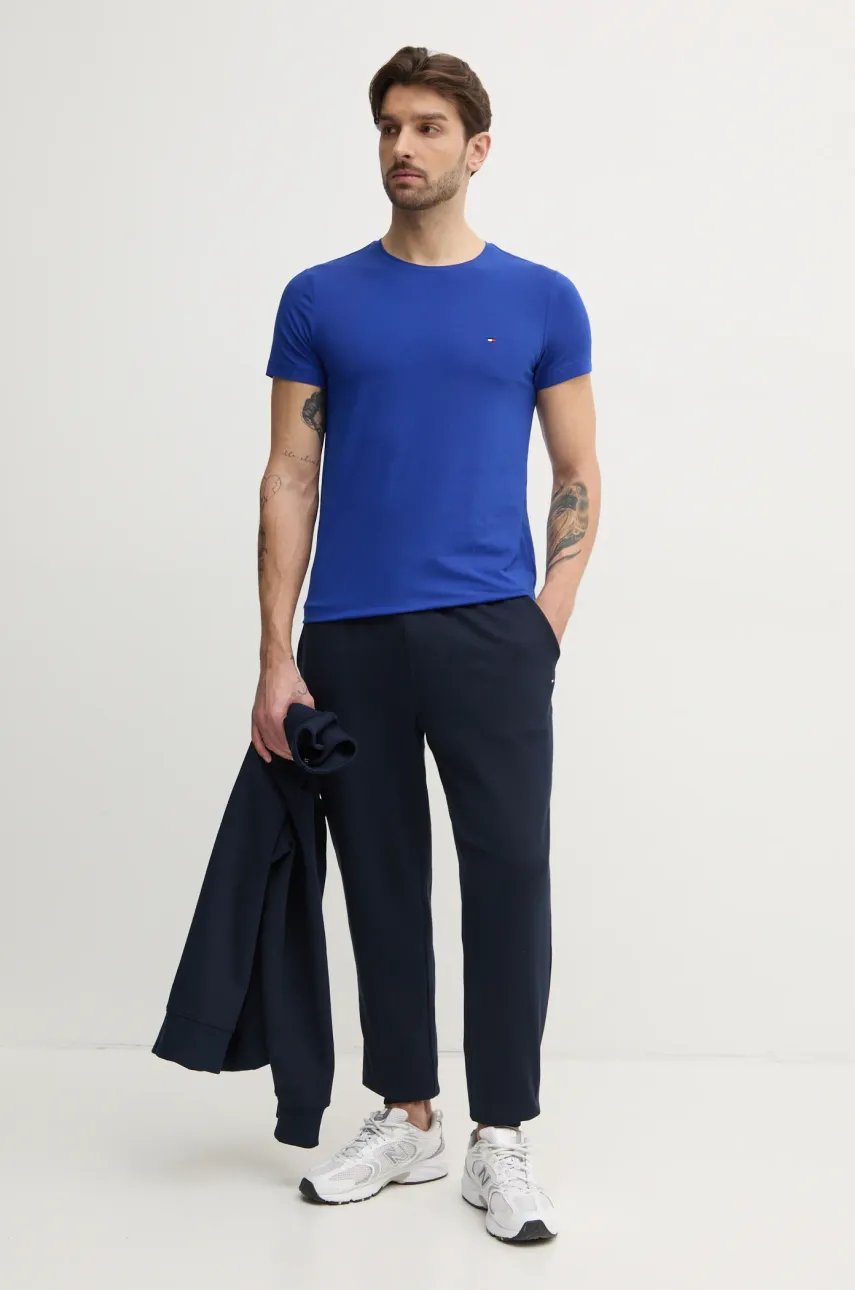 Футболка Tommy Hilfiger мужская однотонная MW0MW10800 Футболка Tommy Hilfiger мужская однотонная MW0MW10800