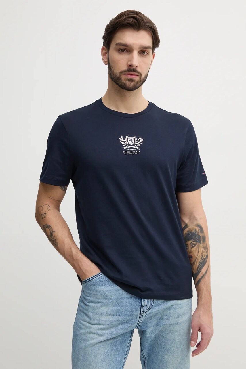 Levně Bavlněné tričko Tommy Hilfiger tmavomodrá barva, s aplikací, MW0MW38613