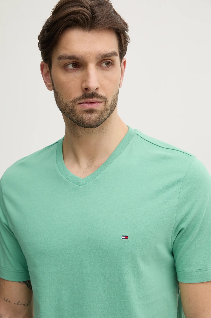 Levně Bavlněné tričko Tommy Hilfiger zelená barva, MW0MW39249