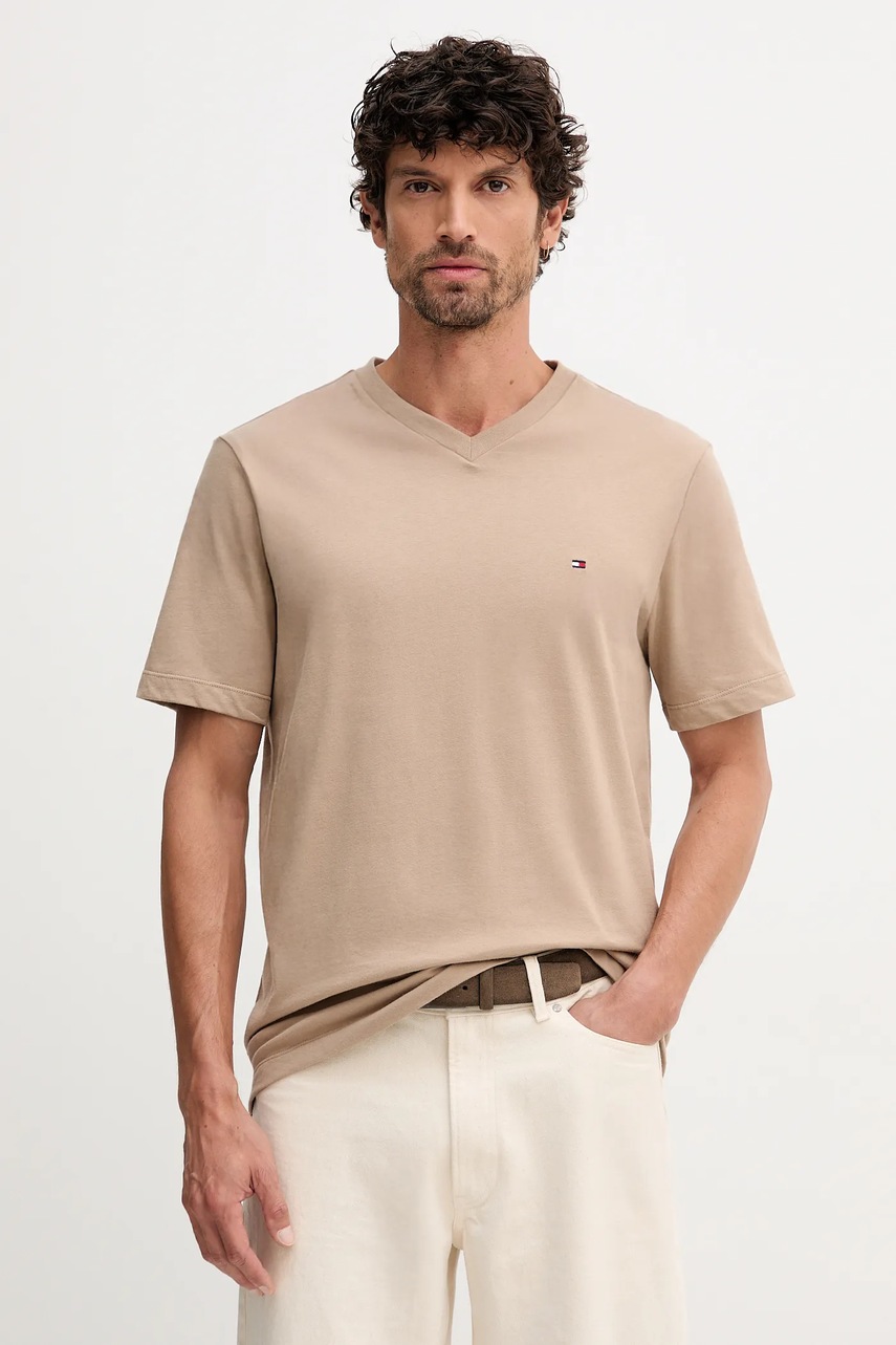 

Памучна тениска Tommy Hilfiger в синьо с изчистен дизайн MW0MW39249, Бежов