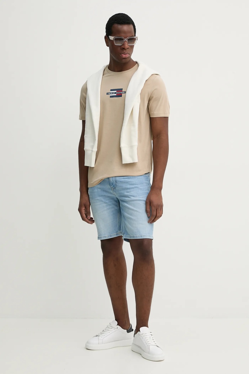 Хлопковая футболка Tommy Hilfiger мужская цвет бежевый с принтом MW0MW38636 Хлопковая футболка Tommy Hilfiger мужская цвет бежевый с принтом MW0MW38636