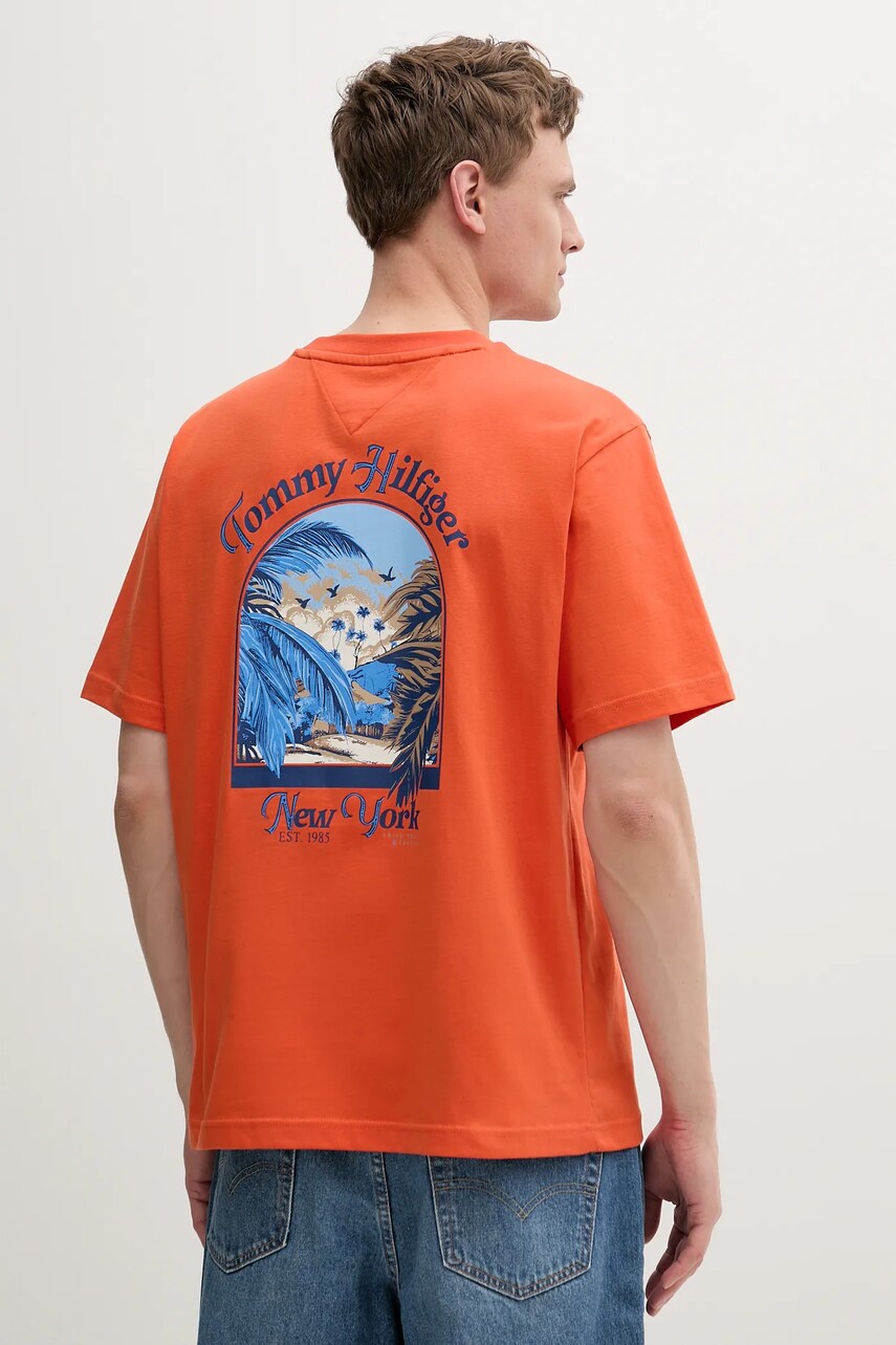 Levně Bavlněné tričko Tommy Hilfiger oranžová barva, s potiskem, MW0MW38643