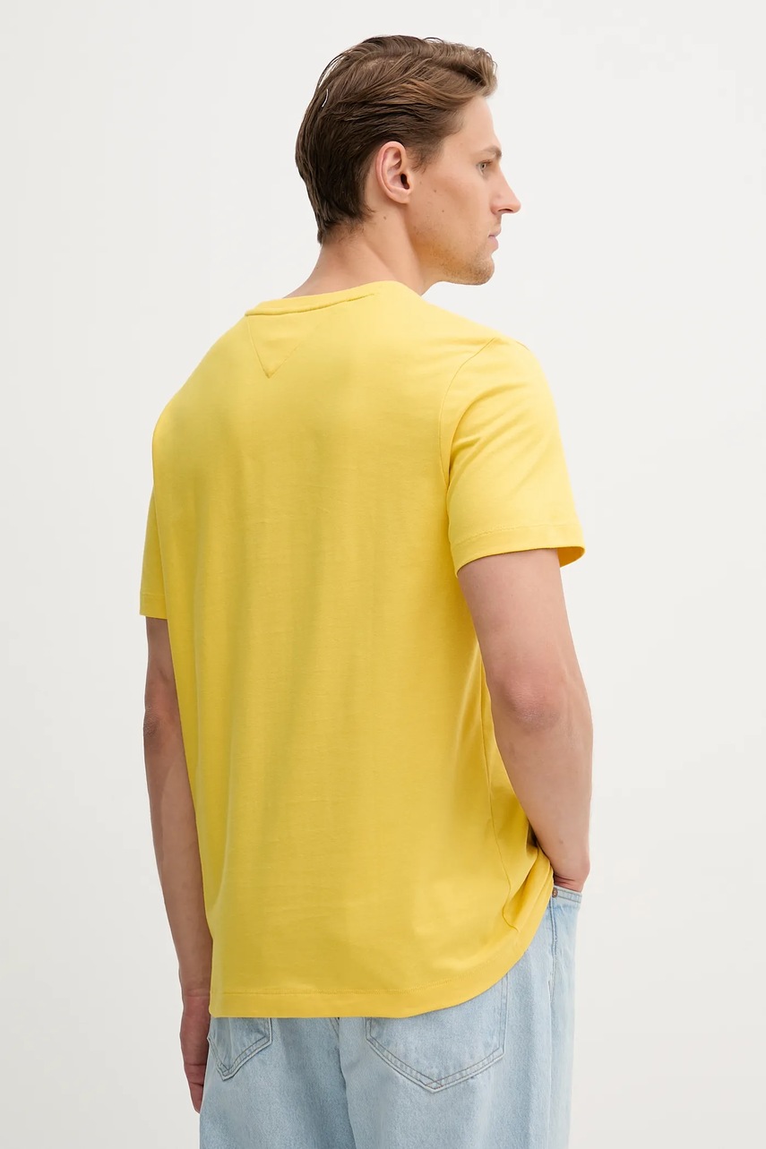 Хлопковая футболка Tommy Hilfiger мужская цвет жёлтый однотонная MW0MW39995