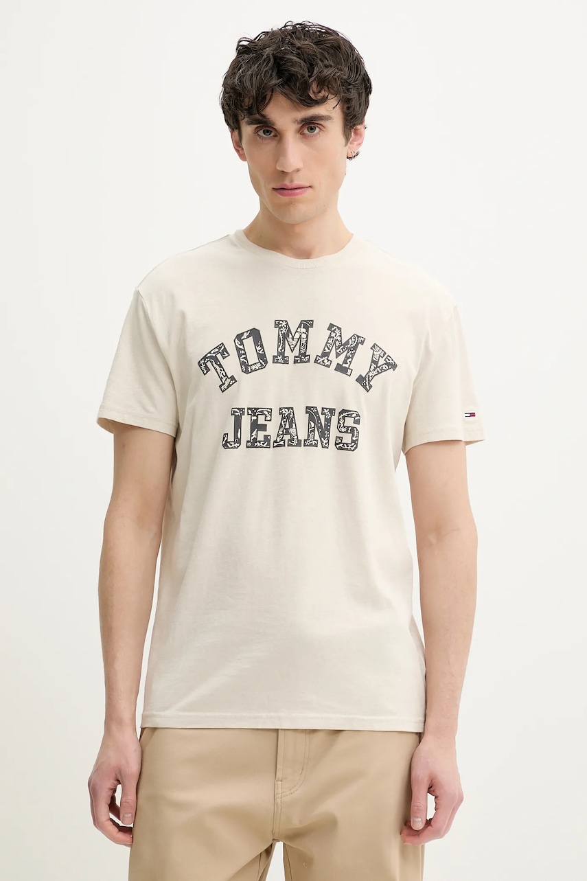 Tommy Jeans tricou din bumbac barbati, culoarea bej, cu imprimeu, DM0DM20773 Tommy Jeans tricou din bumbac barbati, culoarea bej, cu imprimeu, DM0DM20773