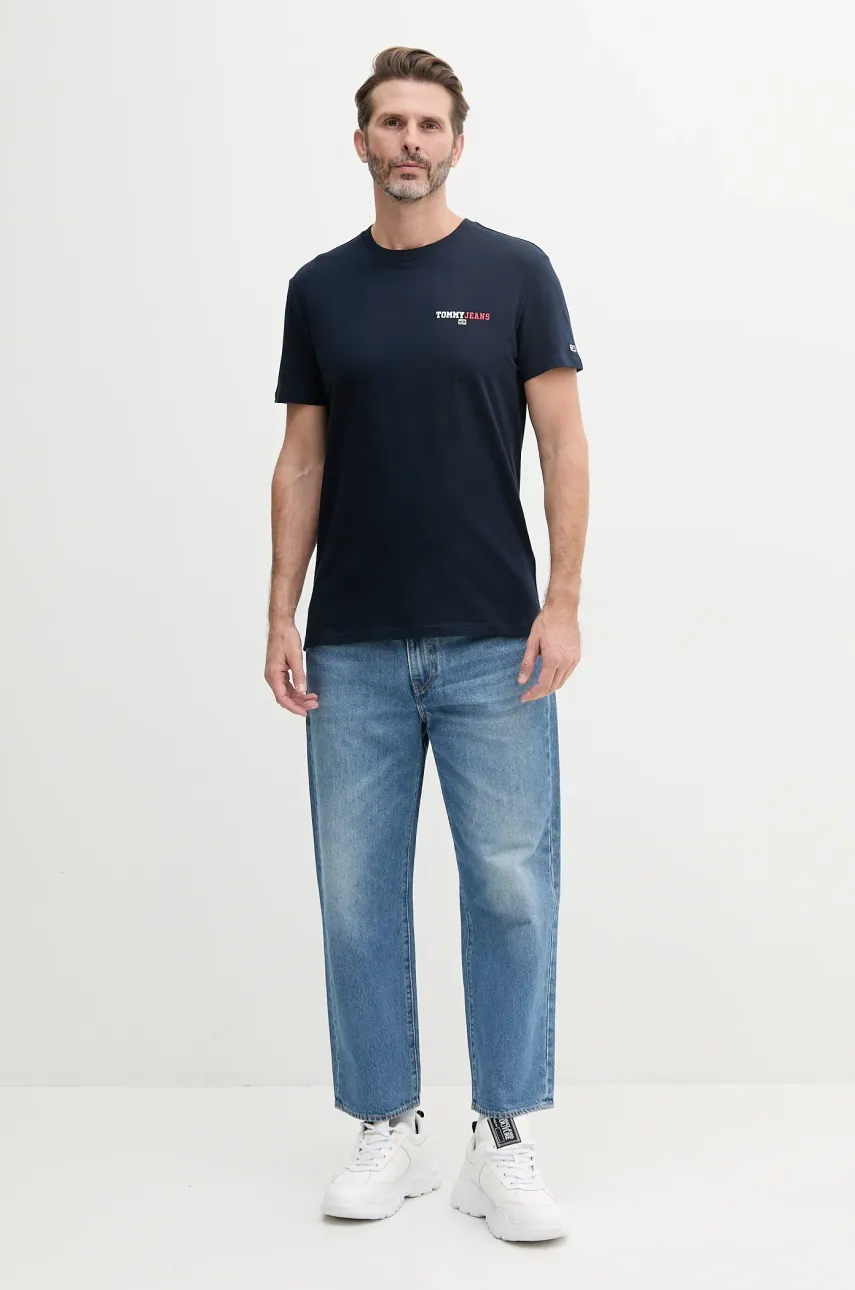 Хлопковая футболка Tommy Jeans мужская цвет синий с принтом DM0DM20815 Хлопковая футболка Tommy Jeans мужская цвет синий с принтом DM0DM20815