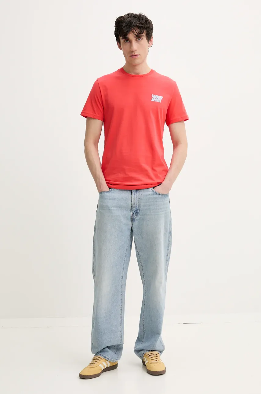 Хлопковая футболка Tommy Jeans мужская цвет оранжевый однотонная DM0DM21863 Хлопковая футболка Tommy Jeans мужская цвет оранжевый однотонная DM0DM21863