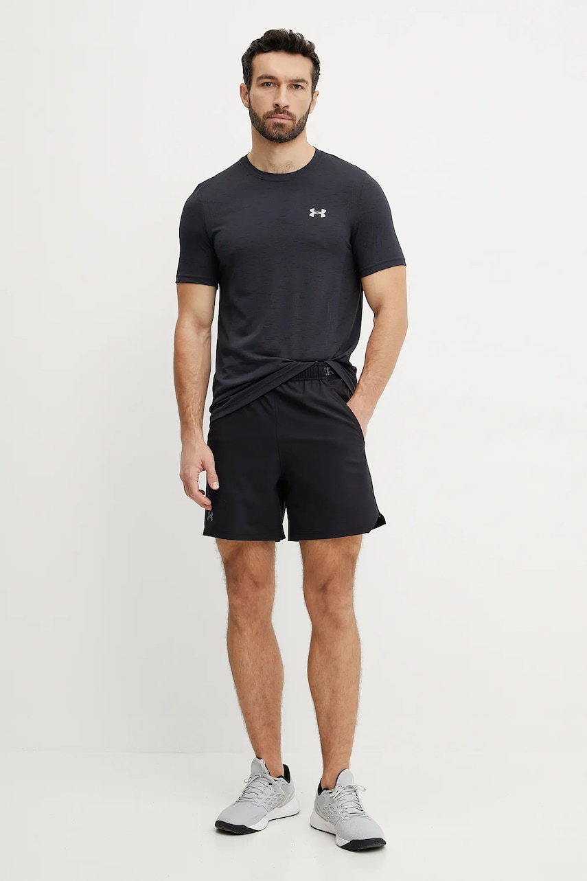 Футболка для тренинга Under Armour Vanish Seamless цвет чёрный однотонная 1382801 Футболка для тренинга Under Armour Vanish Seamless цвет чёрный однотонная 1382801