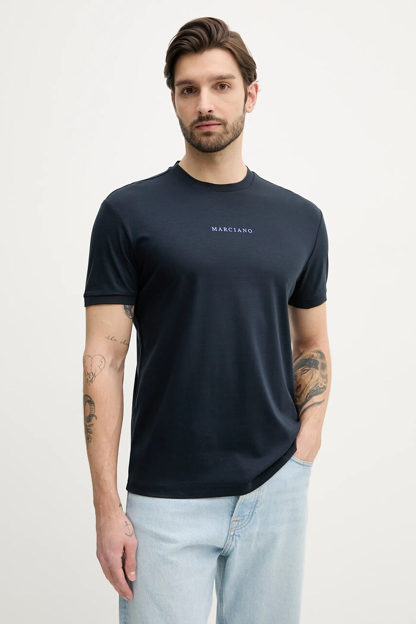 Levně Tričko s příměsí hedvábí Marciano Guess tmavomodrá barva, s potiskem, 5GHI08 6323A