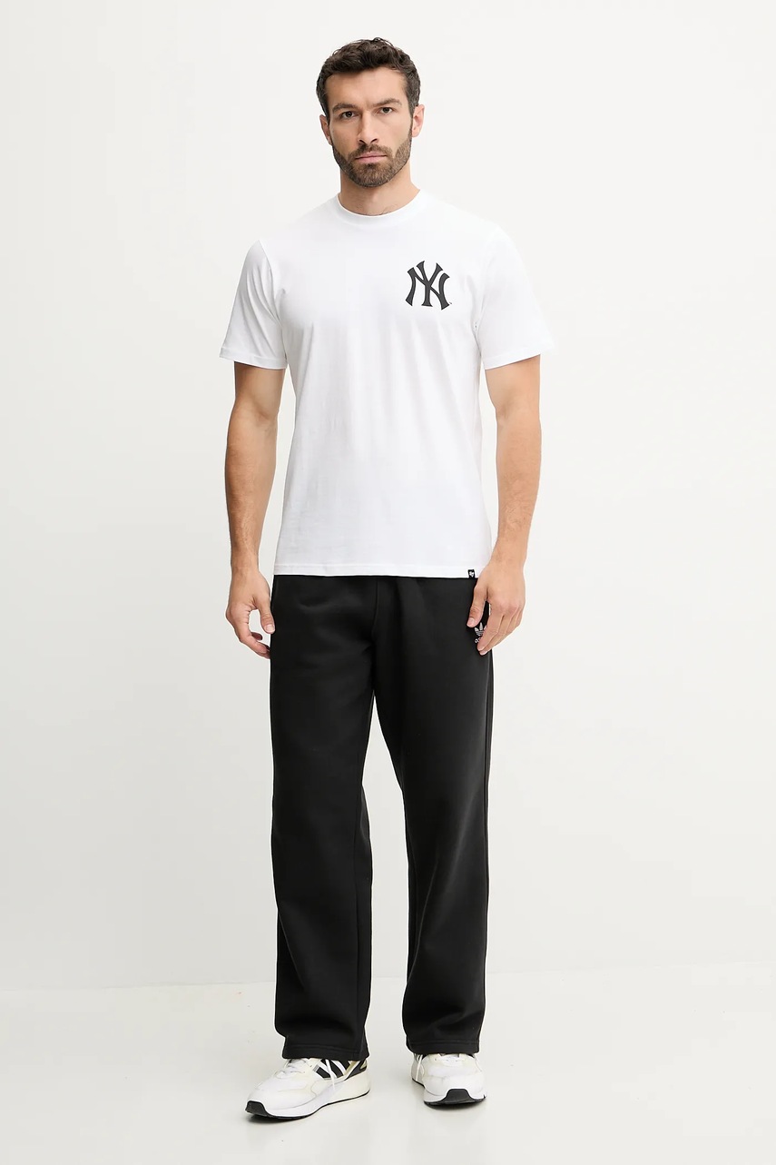 Хлопковая футболка 47 brand MLB New York Yankees цвет белый с принтом BB017TMBECT657649WW Хлопковая футболка 47 brand MLB New York Yankees цвет белый с принтом BB017TMBECT657649WW
