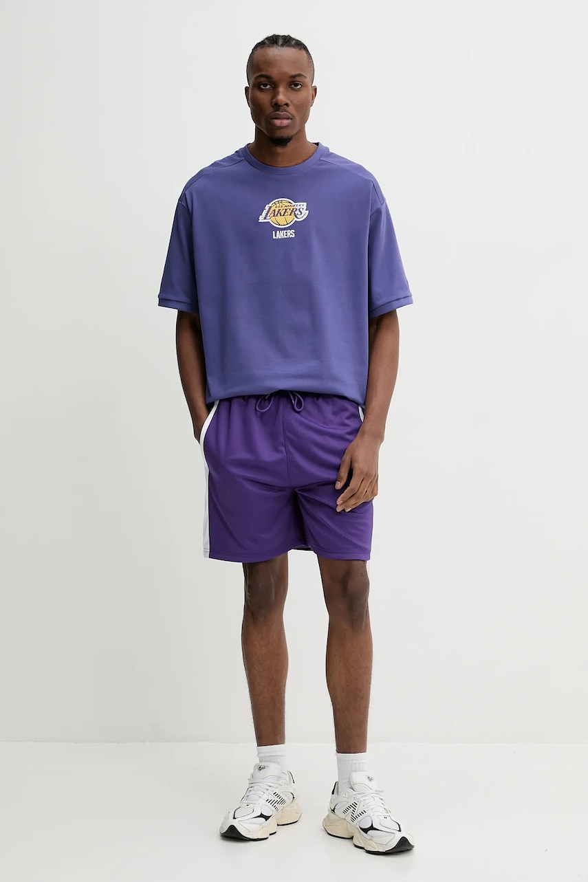 Хлопковая футболка New Era Lakers мужская цвет фиолетовый с аппликацией 60596460 Хлопковая футболка New Era Lakers мужская цвет фиолетовый с аппликацией 60596460