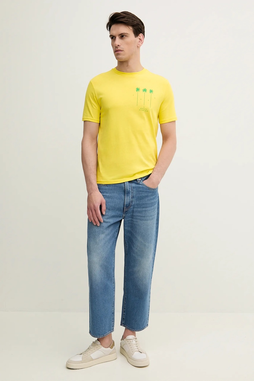 Хлопковая футболка United Colors of Benetton цвет жёлтый с принтом 3BL0U10AF