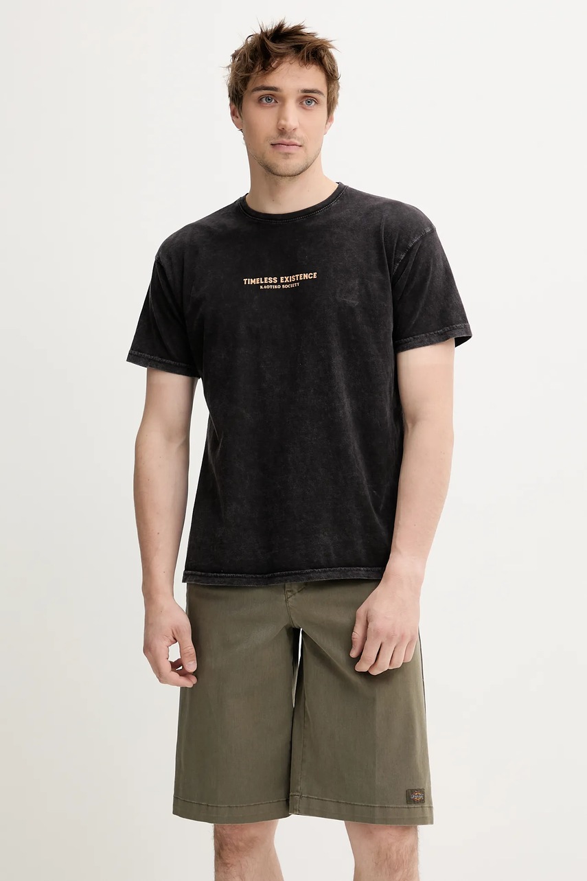 Хлопковая футболка цвет чёрный однотонная AQ022-01-G002