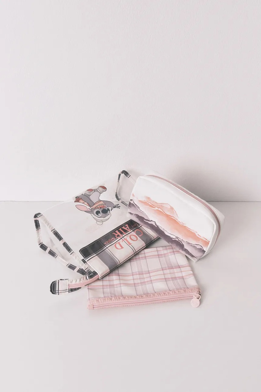 Sada kosmetických tašek women'secret x LILO &amp; STITCH 3-pack (obrázek 5)