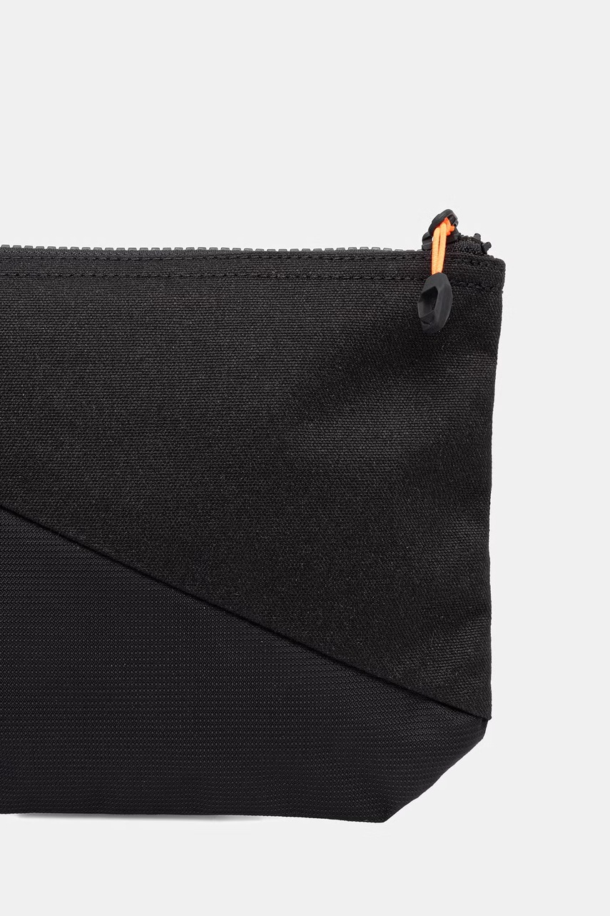 Νεσεσέρ καλλυντικών Salewa φωτογραφία