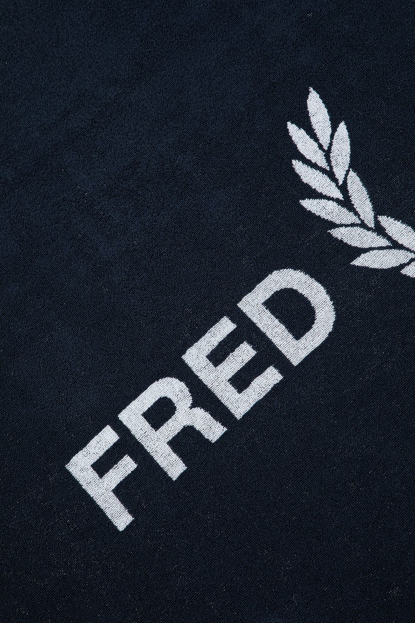 Fred Perry plážový uterák bavlnený