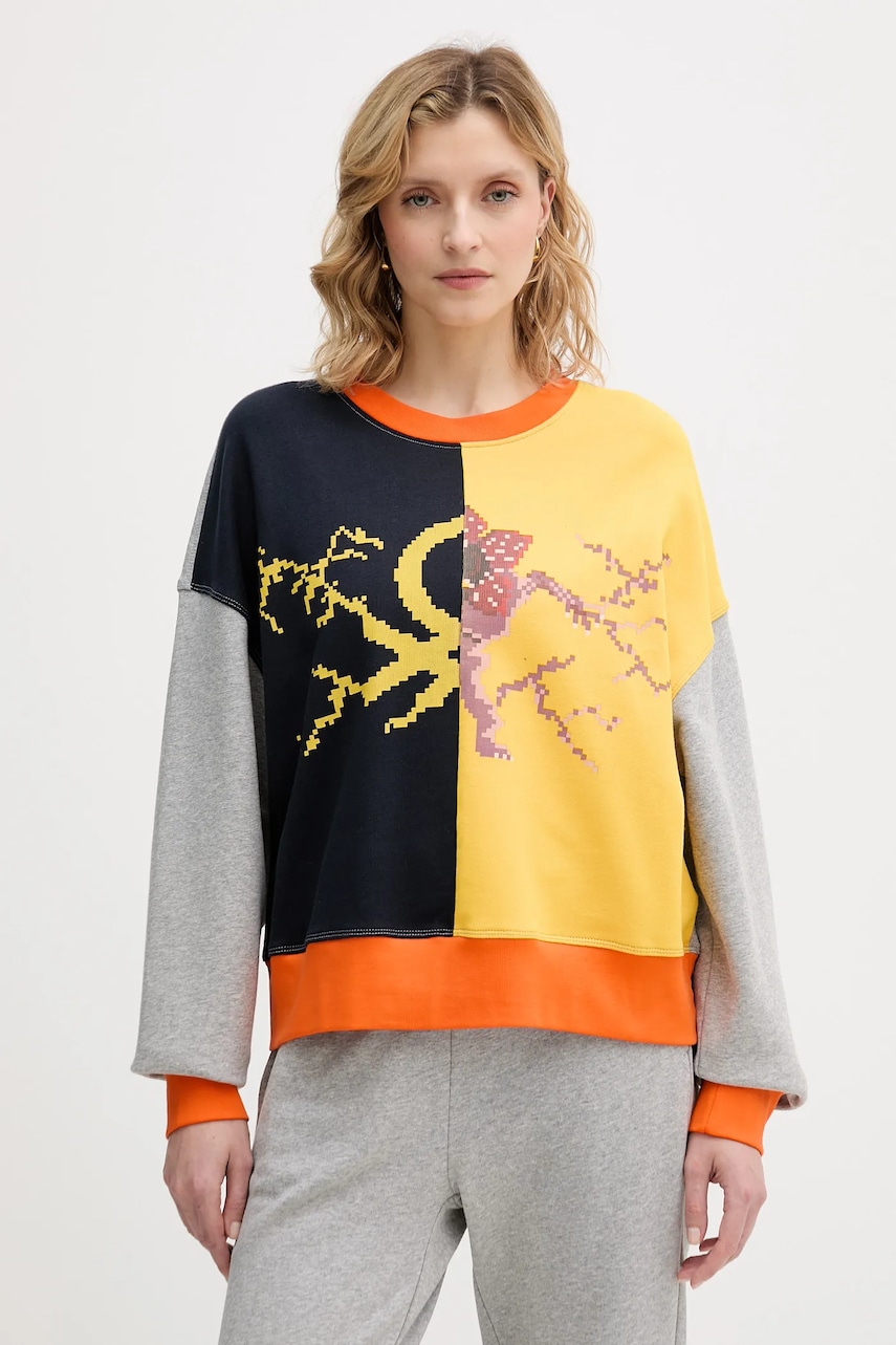 United Colors of Benetton hanorac de bumbac pentru copii x Stranger Things culoarea gri, cu imprimeu, 33NVD10BB