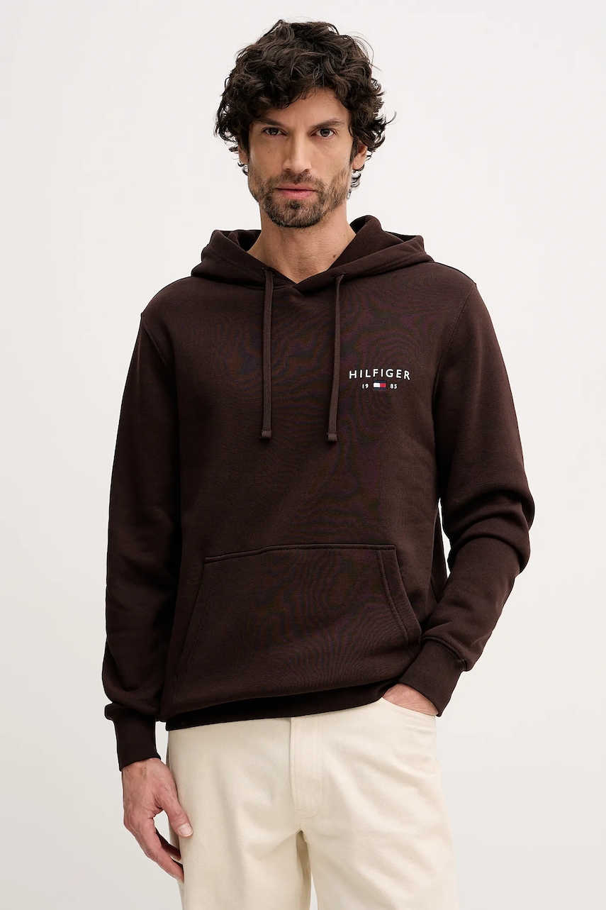 Levně Mikina Tommy Hilfiger pánská, hnědá barva, s kapucí, s potiskem, MW0MW41429