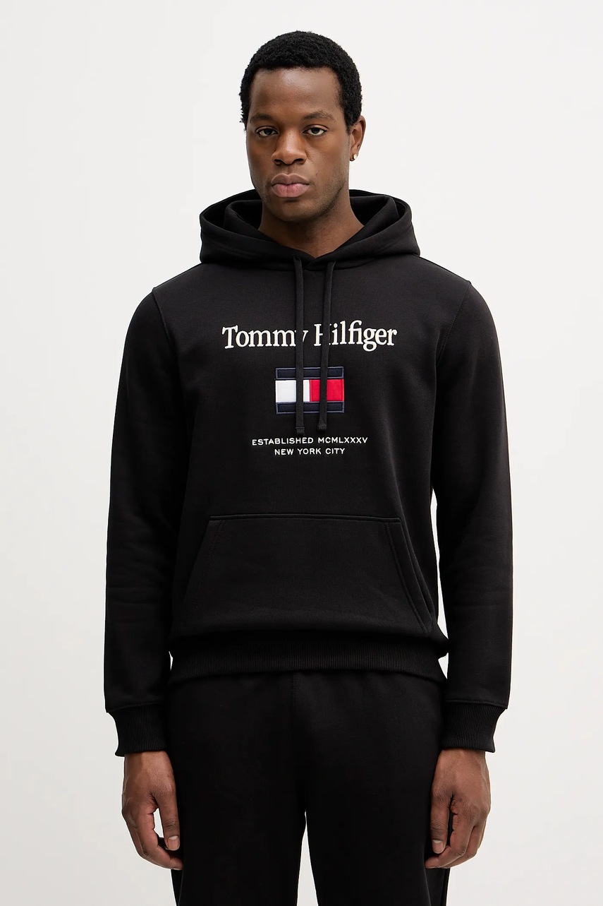 Levně Mikina Tommy Hilfiger pánská, černá barva, s kapucí, s aplikací, MW0MW42735