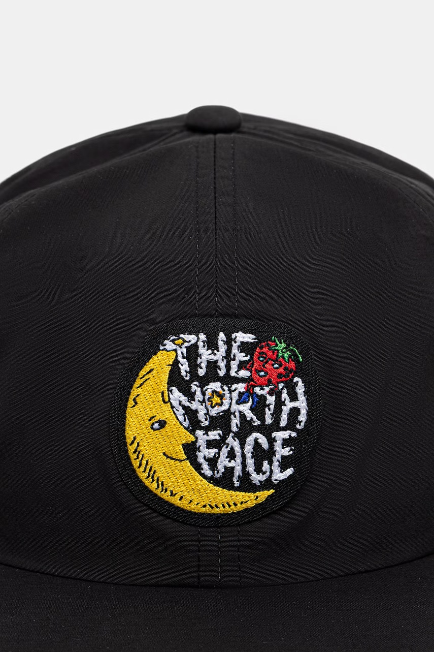 The North Face  бейзболна шапка  x SHF